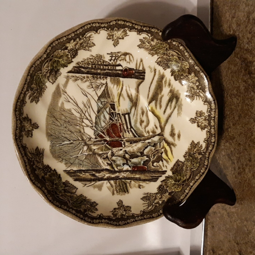 Vintage Johnson Bros. " The Friendly Village" decorative plate.